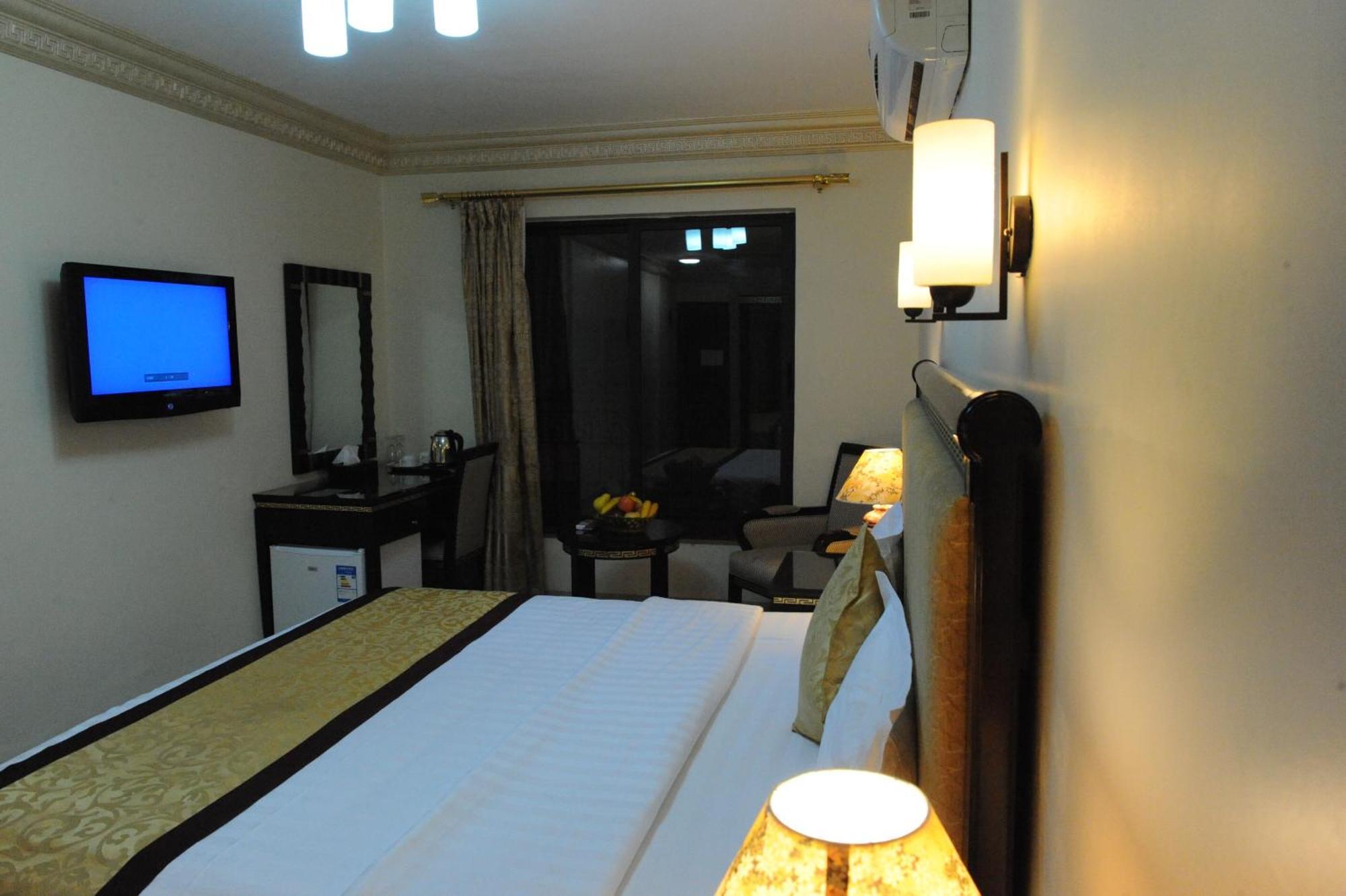 Hotel Cedar