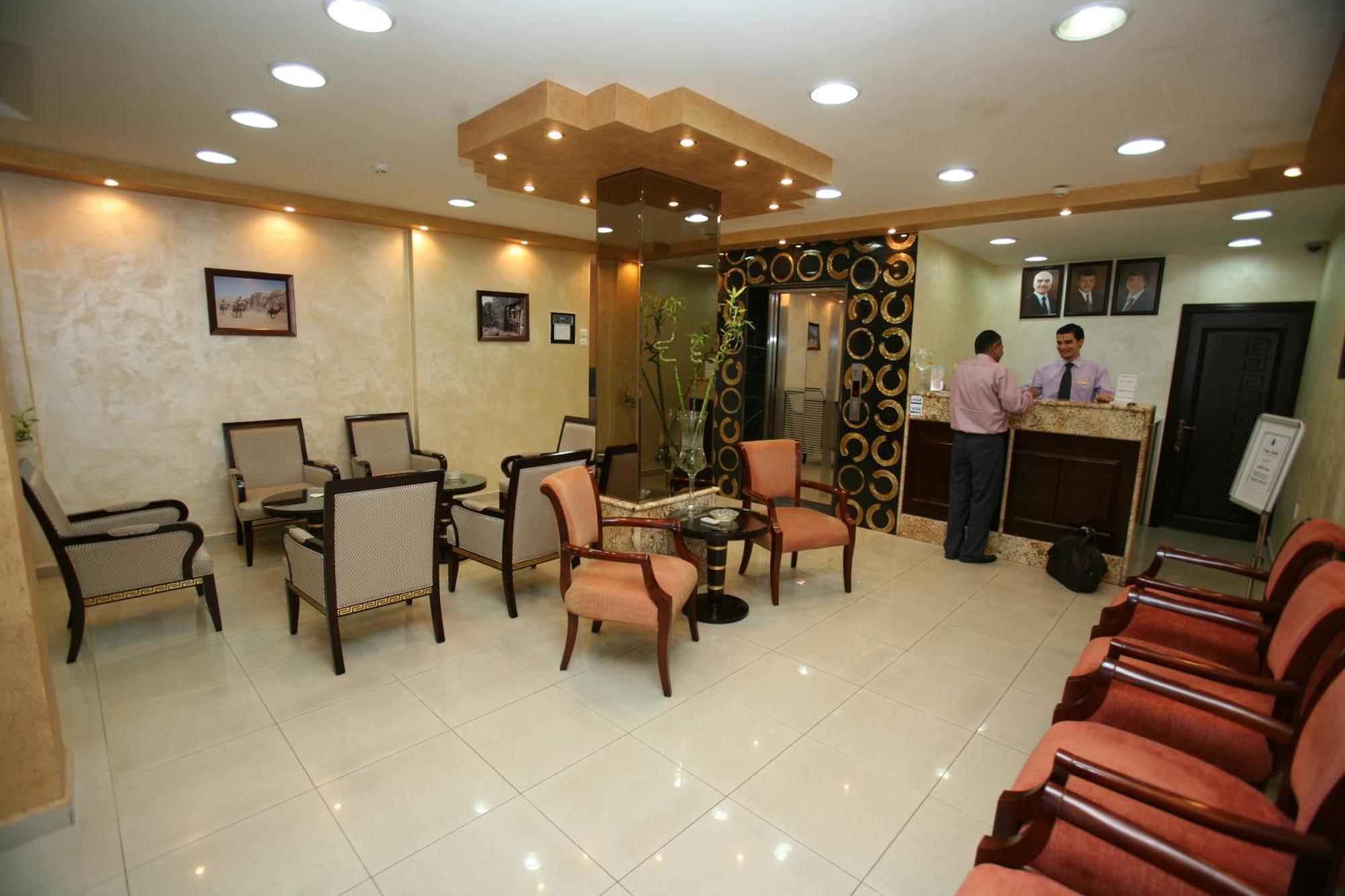 Hotel Cedar 3*